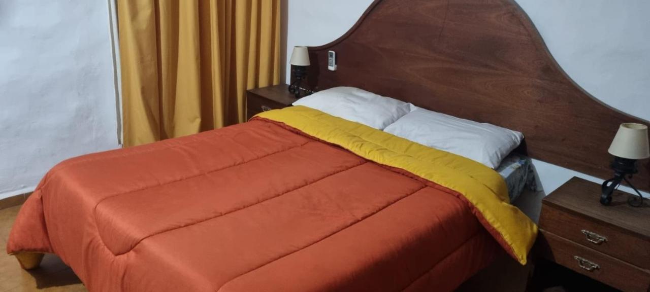 Departamentos Carlos Paz Bajada Al Lago Villa Carlos Paz Eksteriør billede