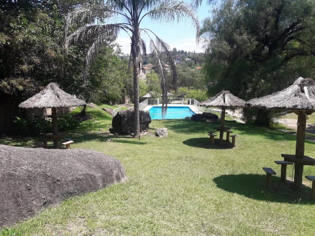 Departamentos Carlos Paz Bajada Al Lago Villa Carlos Paz Eksteriør billede