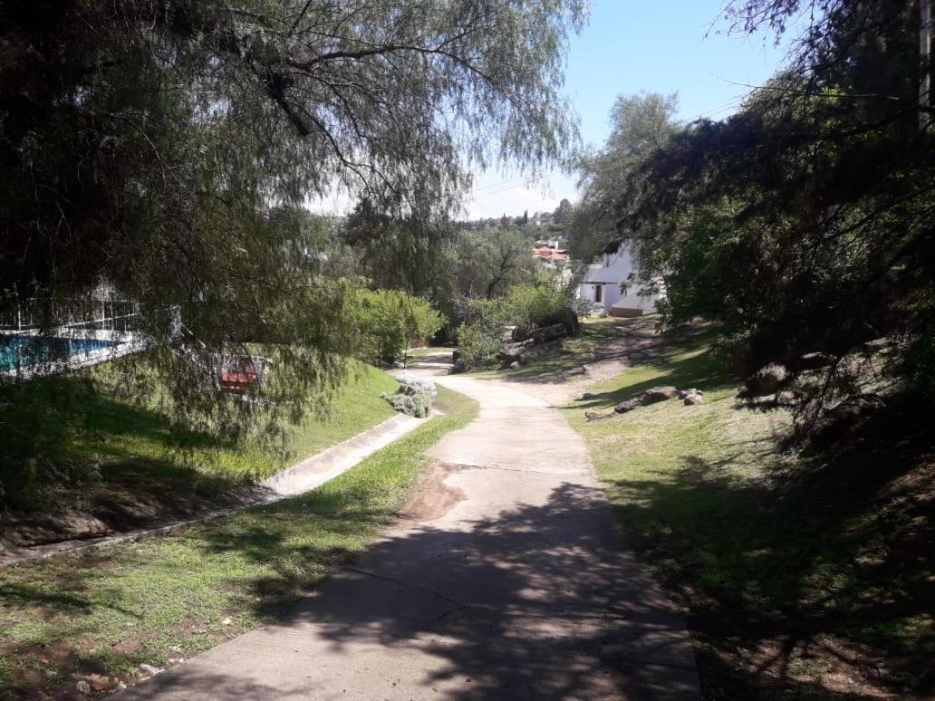 Departamentos Carlos Paz Bajada Al Lago Villa Carlos Paz Eksteriør billede